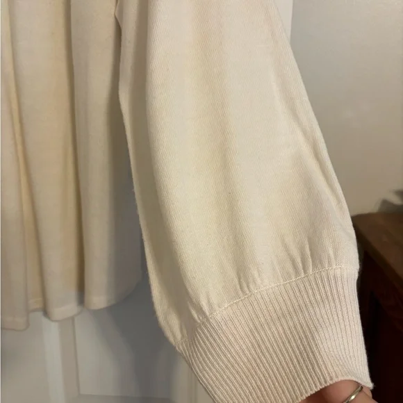 Style & Co. Ivory Balloon-Sleeve Sweater with Keyhole Neck, Size 0X. - Picture 6 of 7